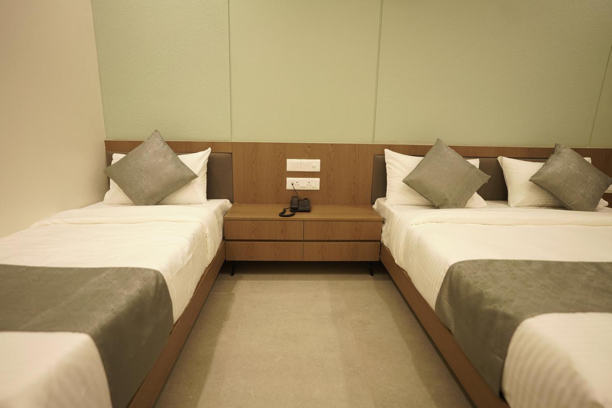 A Square Executive Hotel Aurangabad  Exterior photo